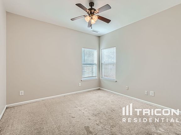 2nd image of 12733 Oakton Hunt Dr