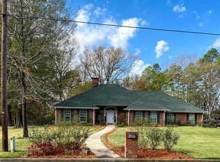 805 University Dr, Carthage, TX 75633