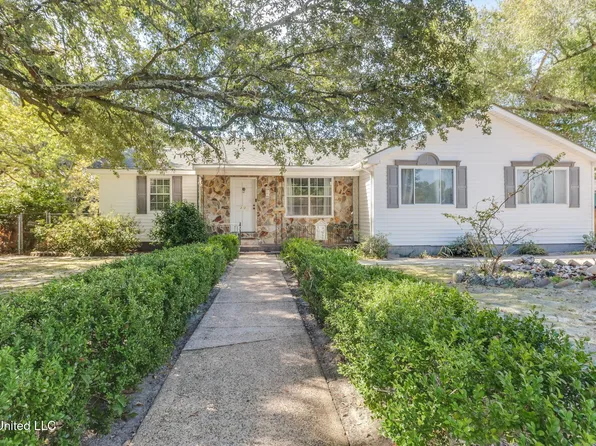 313 Hiller Dr, Biloxi, MS 39531
