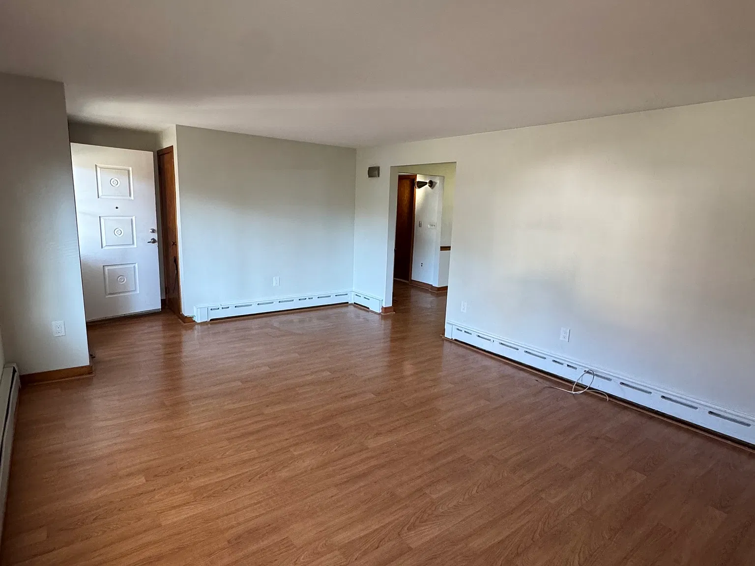 2 bed, 2.0 bath, 1288 sqft, $3,000 — Photo 4