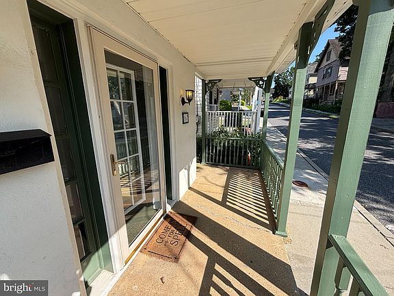 3rd image of 167 West Ave
