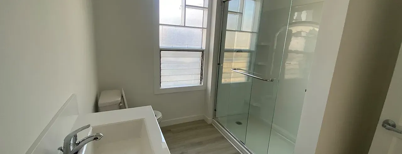 2639 Monmouth Ave — Photo 4