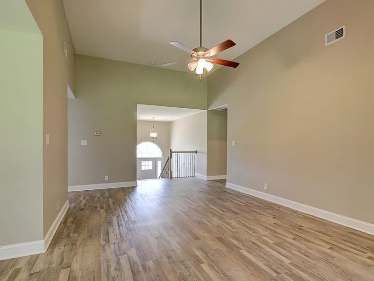 1121 Cardinal Creek Dr — Photo 85
