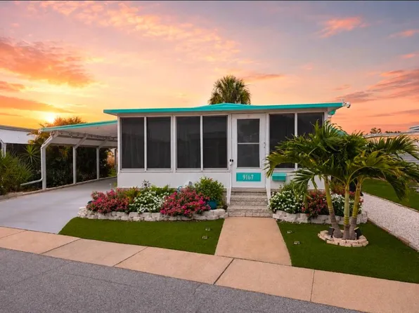9167 48th Ave N #220, Saint Petersburg, FL 33708