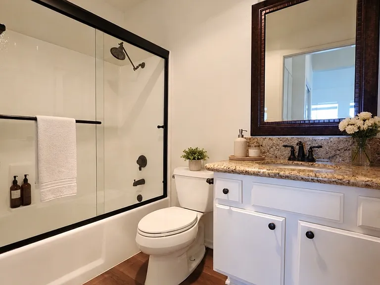 1427 Brockton Ave #201 — Photo 16