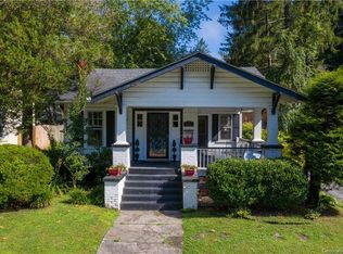 515 4th Ave W, Hendersonville, NC 28739