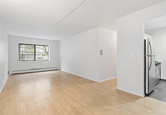 2nd image of 1425 Amsterdam Ave #3N