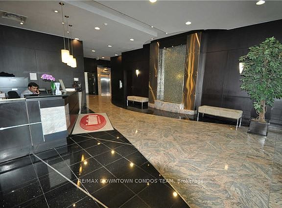 4th image of 30 Grand Trunk Cres #1005