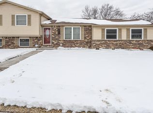 6418 Scarsdale Rd, Maumee, OH 43537