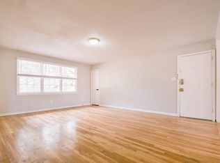 9 Berkley Pl APT 4, Savannah, GA 31405
