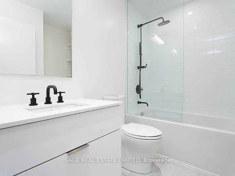 22 Lombard St #205 — Photo 18