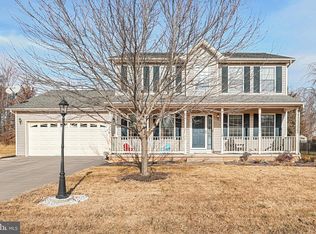 5 Hickory Ln, Littlestown, PA 17340