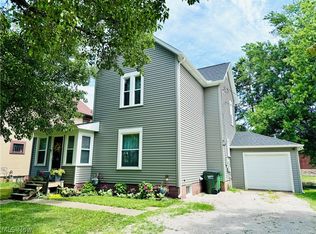 114 W Slingluff Ave, Dover, OH