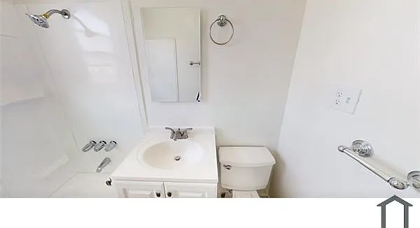 3348 Santa Fe Ave #6 — Photo 7