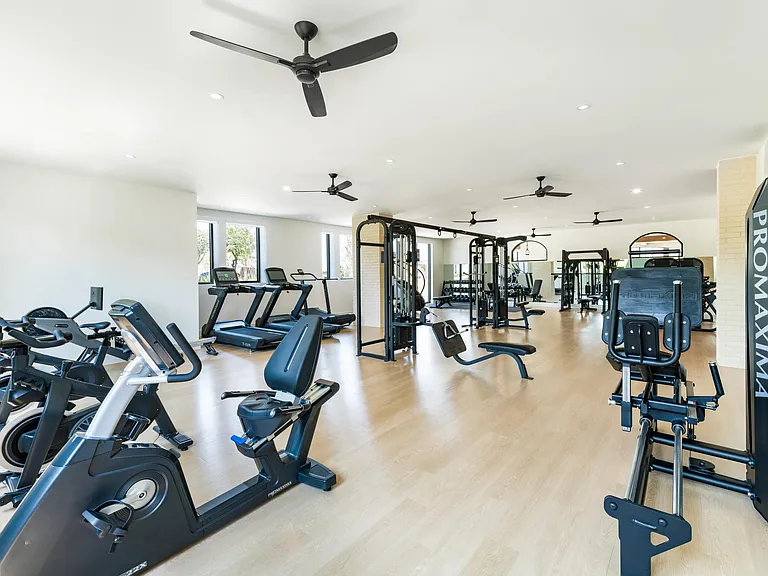 Upscale fitness made effortless, with a bright, spacious studio just minutes from Dallas' best trails and parks at Modera Trailhead.