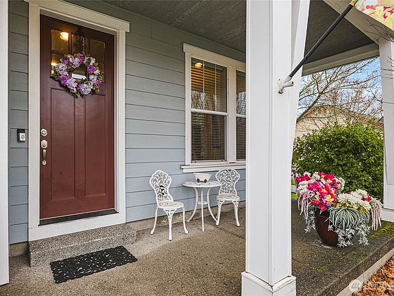 3rd image of 8998 Buttercup Street SE