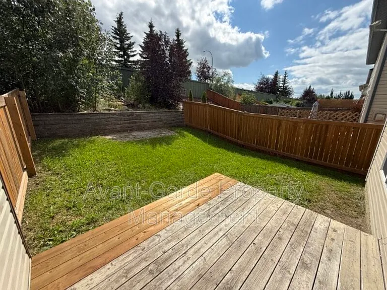 57 Vaughn Ave — Photo 20