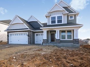 9594 Junco St N, Lake Elmo, MN 55042