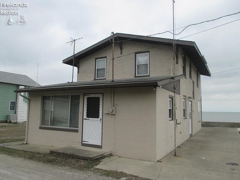 3905 W Willow Beach Rd, Port Clinton, OH 43452 Zillow