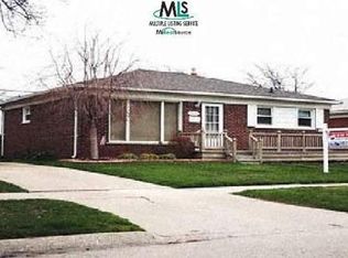 26820 Davison, Redford, MI 48239
