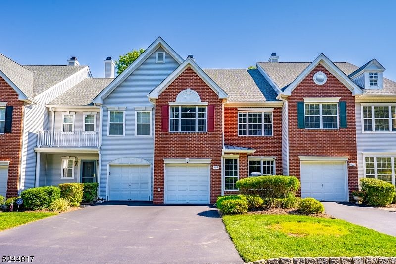 105 Springhouse Dr, White House Station, NJ 08889 MLS 3864966 Zillow