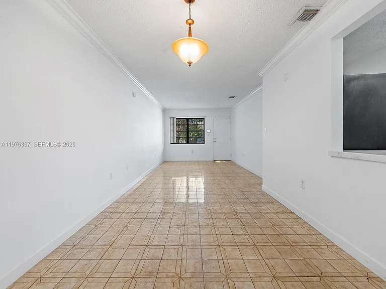 7121 SW 102nd Ct — Photo 5