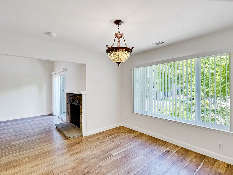 3675 Brach Way — Photo 9