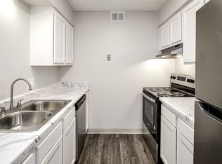Old Mill Apartments, Omaha, NE 68154