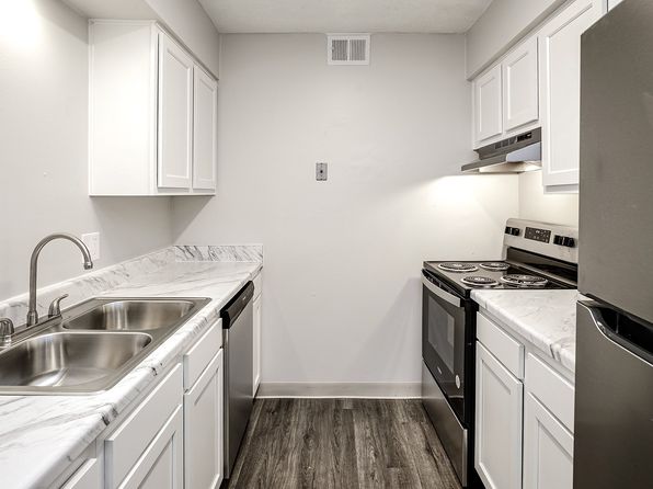 10905 N Mill Ct #8-20