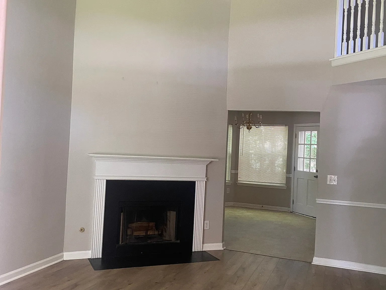 4 bed, 2.5 bath, 1734 sqft, $2,200 — Photo 2