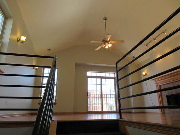 5th image of 3303 W Warren Blvd Unit 3