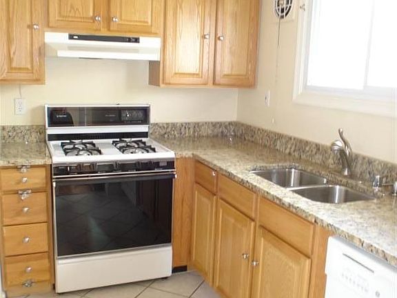 Kitchen with Granite