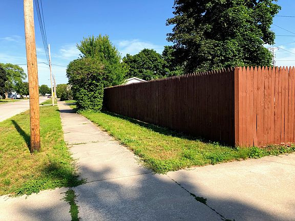 4th image of 1310 S 11th Ave