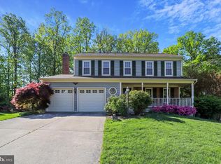 3585 Lions Field Rd, Triangle, VA 22172