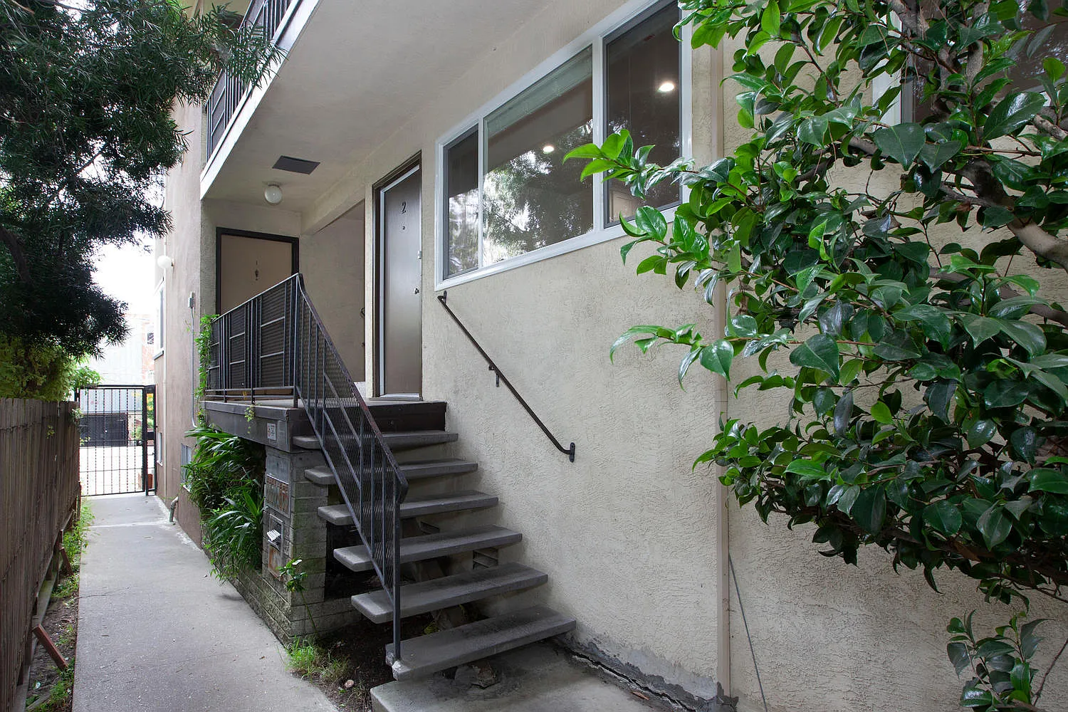 1811 Francisco Street — Photo 3