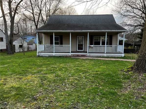 912 Middlebury Rd, Kent, OH 44240