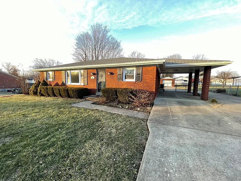 1627 Greenland Park Cir — Photo 1