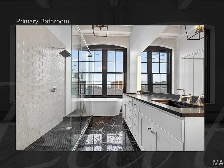 2647 Locust St #2R — Photo 12