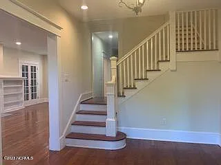 4 bed, 3.5 bath, $2,500 — Photo 3