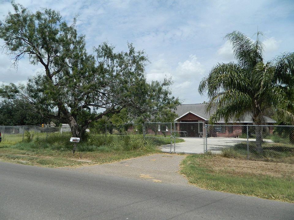 2nd image of 1704 E Zinnia Ave