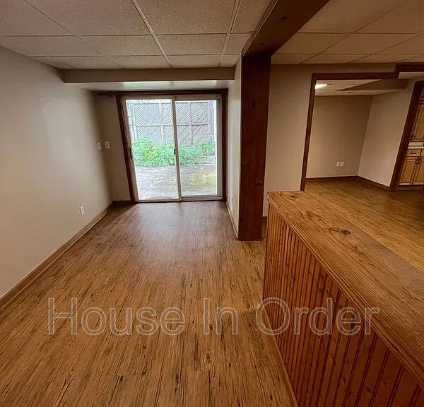 12 Looking Glass Ln — Photo 5