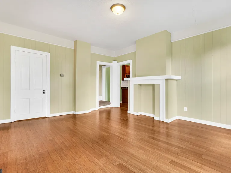258 Allen Ave — Photo 6