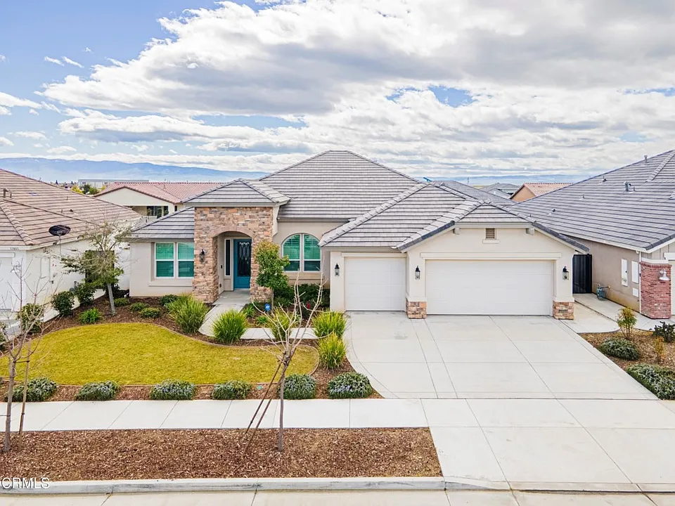 11805 Brentmoor Cir
