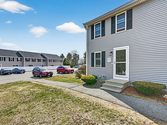 3rd image of 51 Olde Colonial Dr #U-1-1