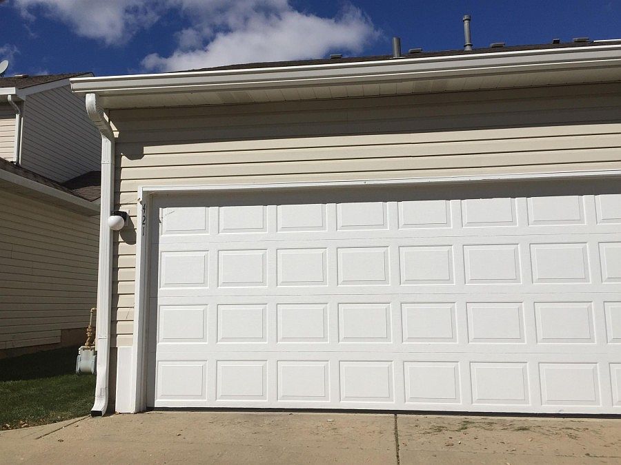 1st image of 421 E Victoria Cir