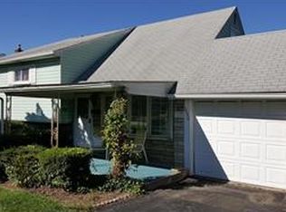 2256 Vista Dr, Bethlehem, PA 18018