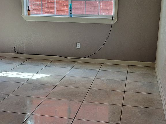 5th image of 3623 Keltner Ave APT 8