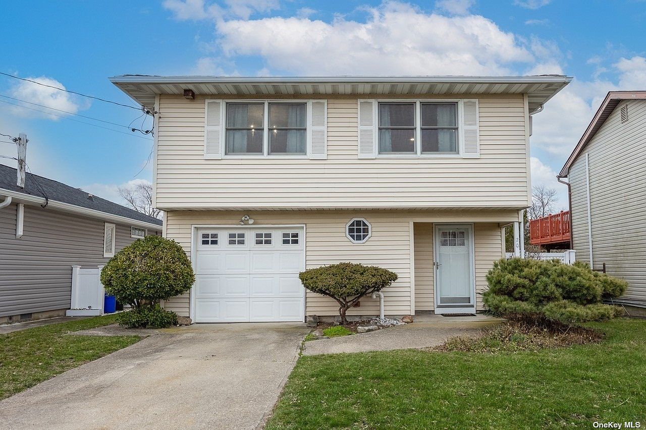 20 Buchanan Avenue, Amityville, NY 11701 Zillow