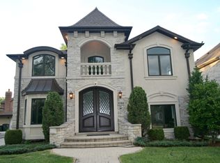 1704 Stewart Ave, Park Ridge, IL 60068