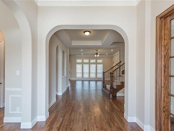 3rd image of 2840 Prarie View Dr